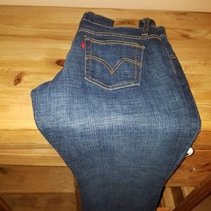 Levis jeans